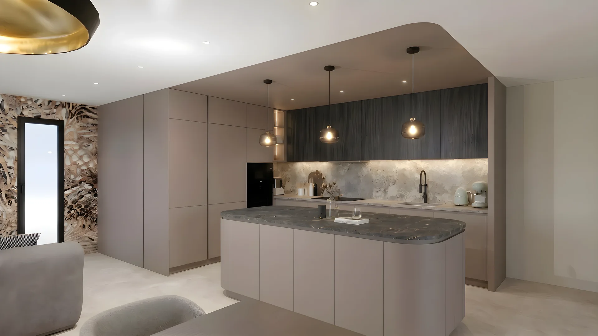 La même cuisine retouchée : les meubles hauts en bois sombre, le plan de l’îlot en pierre foncée, le reste inchangé